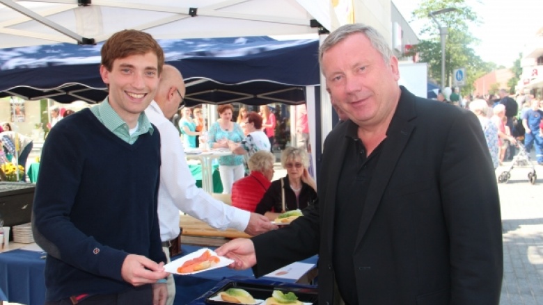Glinder Marktfest zwischen kulinarischen Genüssen und Politik Glinder Marktfest zwischen kulinarischen Genüssen und Politik
